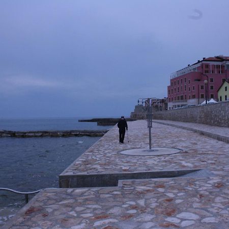 Apartments Tomato Novigrad Istria Eksteriør billede