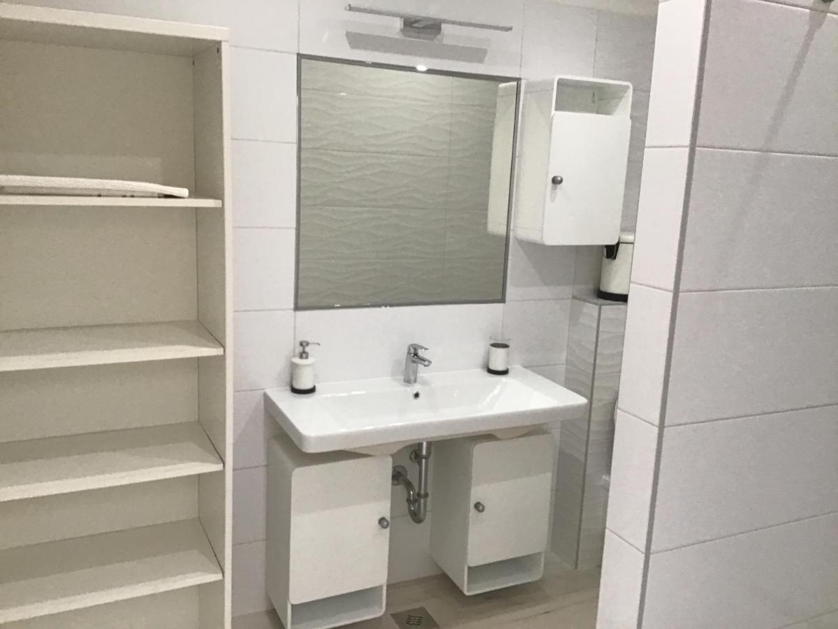 Apartments Tomato Novigrad Istria Eksteriør billede