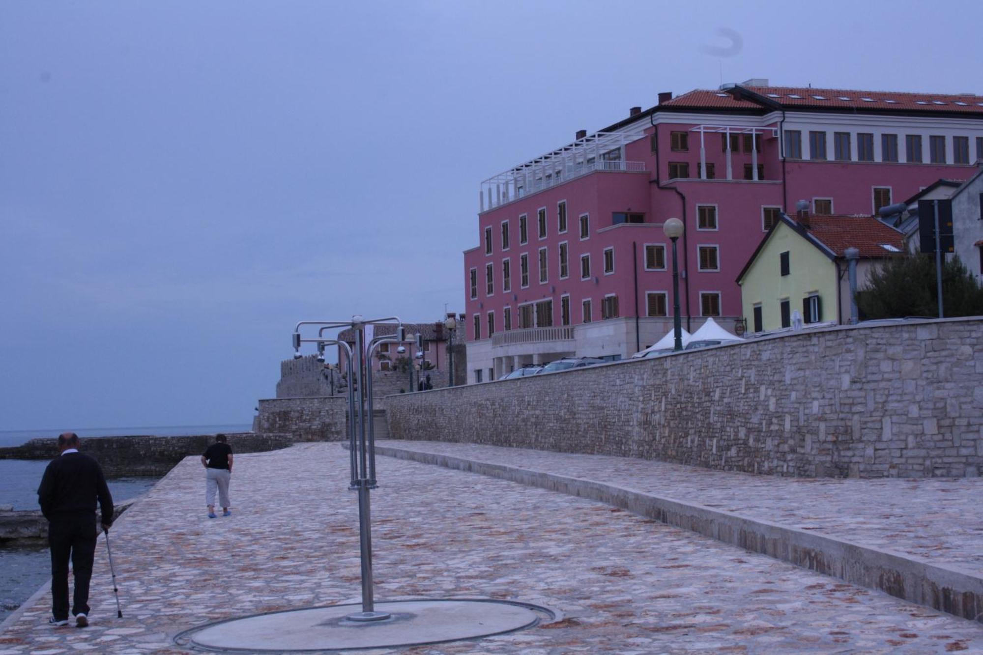 Apartments Tomato Novigrad Istria Eksteriør billede