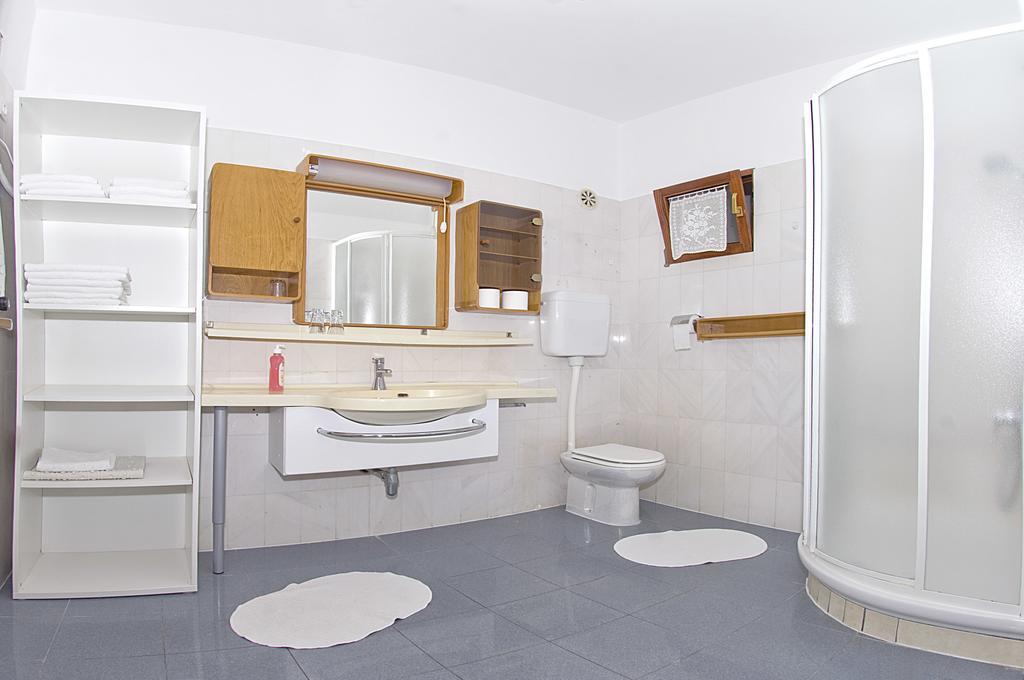 Apartments Tomato Novigrad Istria Eksteriør billede