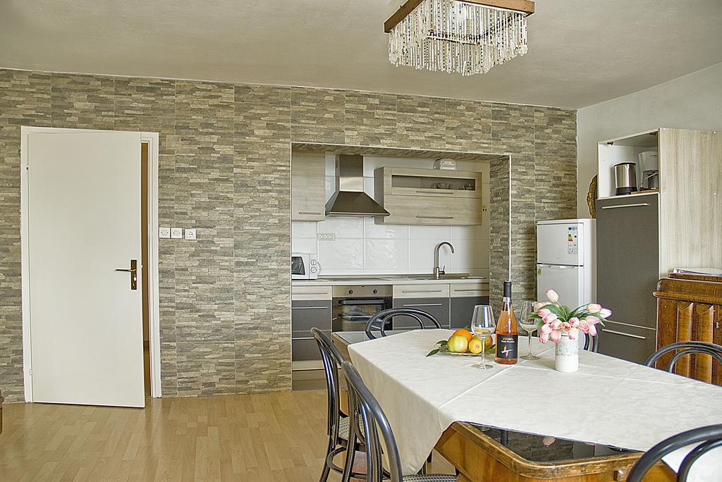 Apartments Tomato Novigrad Istria Eksteriør billede
